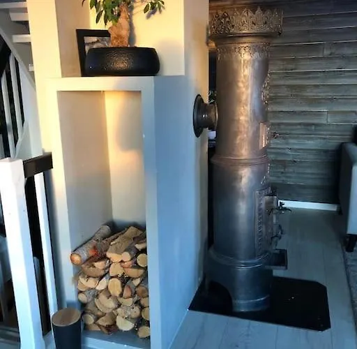 Spacious House Near Centre - Wsc 2025! *