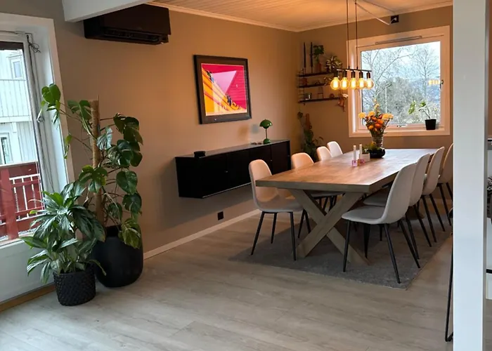 Spacious House Near Centre - Wsc 2025! Villa *